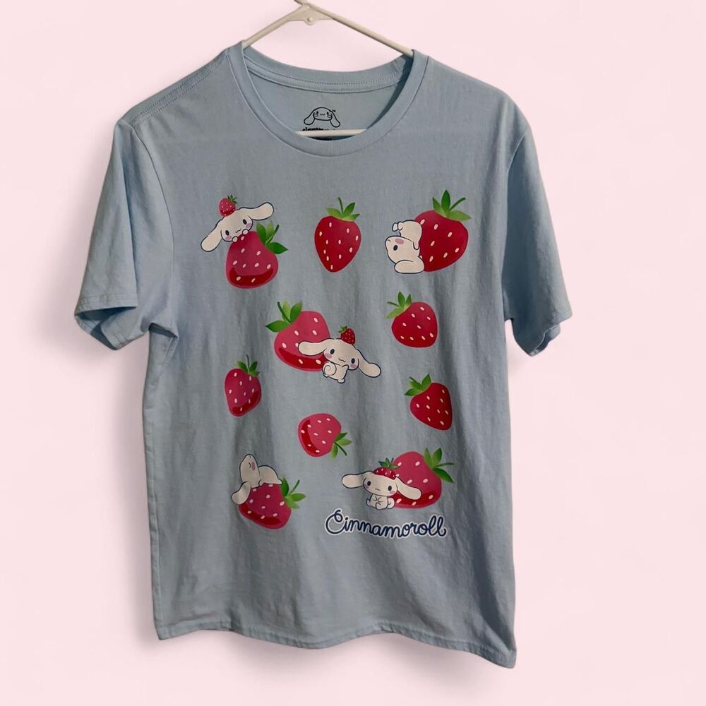 Sanrio Men's Blue T-shirt